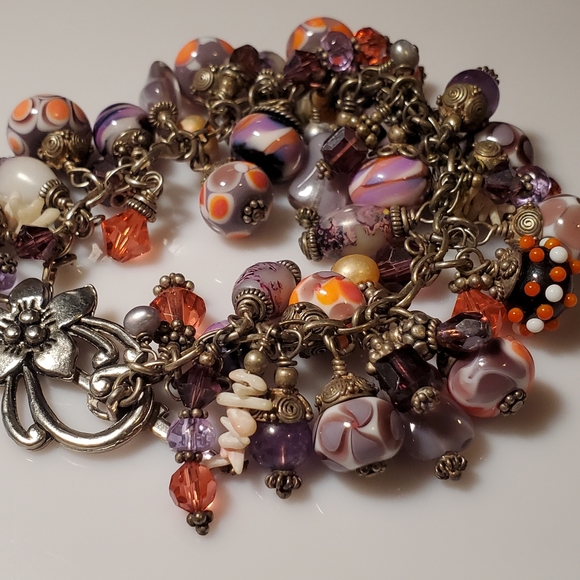 Beautiful Dangling Bracelet - Picture 5 of 14